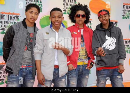 Roc Royal, Princeton, Prodigy et Ray Ray of Mindless Behavior arrivent au 25e prix annuel Kidss' Choice de Nickelodeon, qui s'est tenu au Galen Center de Los Angeles, CA, États-Unis, le 31 mars 2012. Photo de Lionel Hahn/ABACAPRESS.COM Banque D'Images