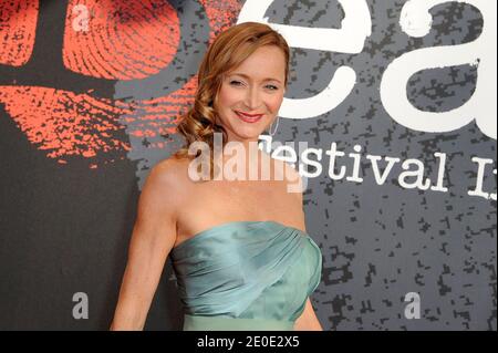 Julie Ferrier assiste à la cérémonie de clôture du 4ème Festival International du film de Thriller de Beaune, à Beaune, France, le 1er avril 2012. Photo de Nicolas Briquet/ABACAPRESS.COM Banque D'Images