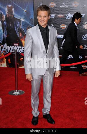 Jeremy Renner arrive à la première des studios Marvel les Avengers au théâtre El Capitan à Los Angeles, CA, USA, le 11 avril 2012. Photo de Lionel Hahn/ABACAPRESS.COM Banque D'Images