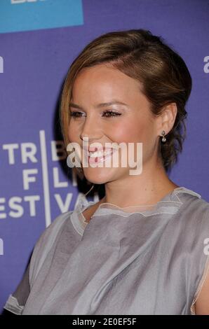 Abbie Cornish assiste à la première « The Girl » lors du Tribeca film Festival 2012 qui s'est tenu au SVA Theatre de New York, NY, USA, le 20 avril 2012. Photo par Graylock/ABACAPRESS.COM Banque D'Images