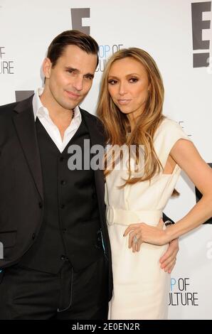 Bill Rancic et Giuliana Rancic participant à la '2012 E! Television Network UpFront', tenue à Gotham Hall à New York, NY, USA, le 30 avril 2012. Photo par Graylock/ABACAPRESS.COM Banque D'Images