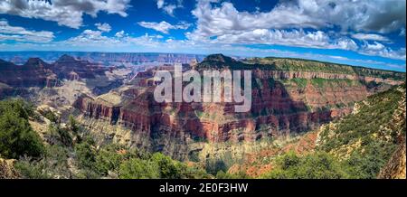 Parc national du Grand Canyon vue depuis le plateau nord, à Bright Angel point Banque D'Images