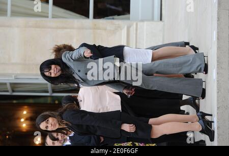 Photo de famille des femmes nouvellement nommées du gouvernement français prise le 17 mai 2012 à l'Elysée Palace à Paris. M pour Culture, Aurelie Filippetti et JM pour Français vivant à l'étranger, Yamina Benguigui. Photo de Mousse/ABACAPRESS.COM Banque D'Images