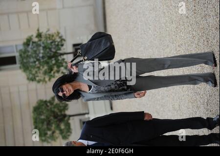 Jeune ministre français vivant à l'étranger et francophile Yamina Benguigui arrivant au palais présidentiel de l'Elysée à Paris, France le 17 mai 2012 au premier conseil hebdomadaire du gouvernement du président français François Hollande. Photo de Mousse/ABACAPRESS.COM Banque D'Images