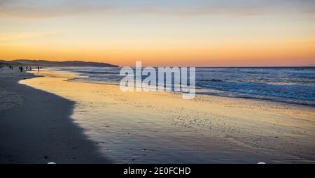 Ambiance nocturne à Seven Mile Beach, Lennox Head, région des rivières du Nord, côte nord de la Nouvelle-Galles du Sud, Australie Banque D'Images