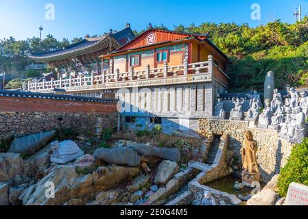 Temple de Haedong Yonggungsa à Busan, république de Corée Banque D'Images