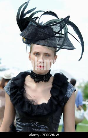 Atmosphère pendant les courses hippiques du Prix de Diane 2012 à Chantilly Horsetrack près de Paris, France, le 17 juin 2012. Photo de Nicolas Briquet/ABACAPRESS.COM Banque D'Images