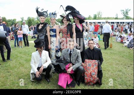 Atmosphère pendant les courses hippiques du Prix de Diane 2012 à Chantilly Horsetrack près de Paris, France, le 17 juin 2012. Photo de Nicolas Briquet/ABACAPRESS.COM Banque D'Images