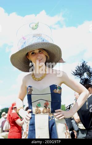 Atmosphère pendant les courses hippiques du Prix de Diane 2012 à Chantilly Horsetrack près de Paris, France, le 17 juin 2012. Photo de Nicolas Briquet/ABACAPRESS.COM Banque D'Images