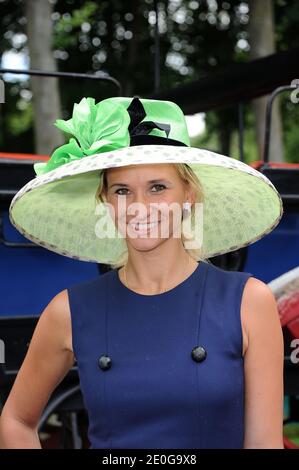 Tatiana Golovin participe aux courses hippiques du Prix de Diane 2012 à Chantilly Horsetrack près de Paris, France, le 17 juin 2012. Photo de Nicolas Briquet/ABACAPRESS.COM Banque D'Images