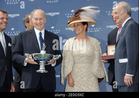 Karim Aga Khan IV et la princesse Zara Aga Khan assisteront au Prix de Diane 2012 à la course de chevaux Chantilly près de Paris, France, le 17 juin 2012. Photo de Nicolas Briquet/ABACAPRESS.COM Banque D'Images