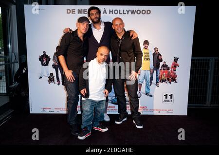 Franck Gastabide, Ramzy Bedia, Jib Pocthier et Medi Sadoun ont assisté à la première du film 'les Kaira' qui s'est tenue au Cine Cine cite Bercy Cinema le 18 juin 2012 à Paris, France. Photo de Nicolas Genin/ABACAPRESS.COM Banque D'Images