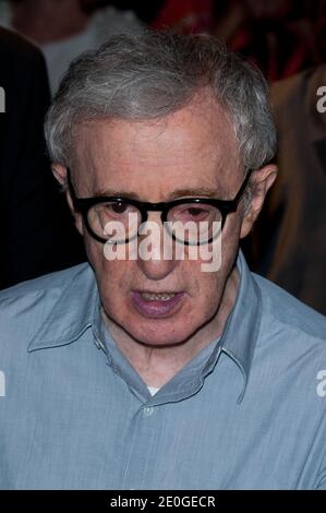 Woody Allen arrive pour la première en France de "Rome avec amour", qui s'est tenue au MK2 Bibliotheque Cinema à Paris, France, le 25 juin 201. Photo de Nicolas Genin/ABACAPRESS.COM Banque D'Images