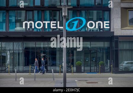 Motel One, Anni-Albers-Strasse, Schwabing, Munich, Bayern, Deutschland Banque D'Images