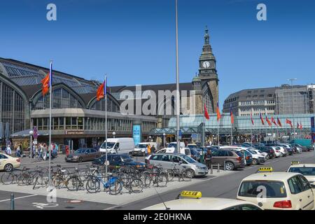 Hauptbahnhof, Hachmannplatz, Kirchenallee, Hamburg, Deutschland Banque D'Images