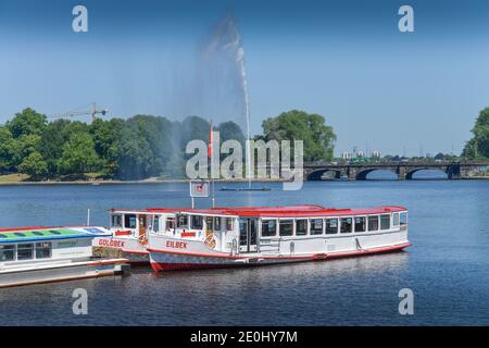 Ausflugsdampfer, Jungfernstieg, Hamburg, Deutschland, Binnenalster Banque D'Images