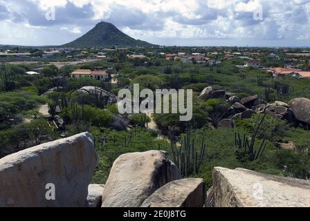 La formation de Casibari Rock est un groupe de roches tonalites énormes près de Hooiberg, Aruba. Banque D'Images