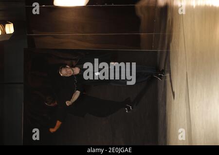 Le designer croate Damir Doma fait une référence pour sa collection Spring-Summer2013 Men à la semaine de la mode de Paris, qui s'est tenue à Paris, en France, le 30 juin 2012. Photo d'Alain Gil-Gonzalez/ABACAPRESS.COM Banque D'Images