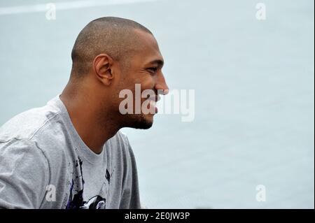 Boris Diaw, membre de l'équipe nationale française de basket-ball, participe au World Basketball Festival à Cité universitaire, à Paris, le 16 juillet 2012. Photo d'Aurore Marechal/ABACAPRESS.COM Banque D'Images