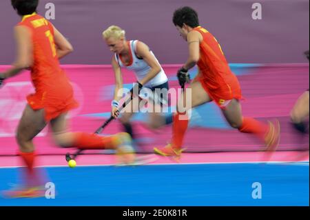 Alex Danson, de la Grande-Bretagne, est en compétition contre la Chine pour le tournoi préliminaire de hockey féminin lors des Jeux olympiques de Londres de 2012, le 4 août 2012. Photo de Gouhier-Guibbbbaud-JMP/ABACAPRESS.COM Banque D'Images