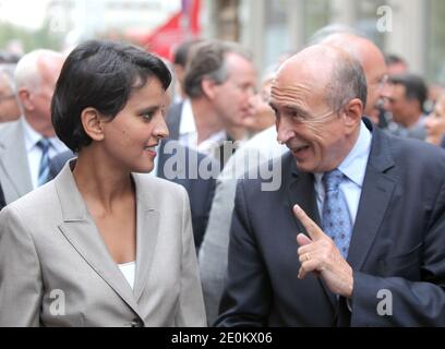 Najat Vallaud-Belkacem, ministre français des droits de la femme et porte-parole du gouvernement, accompagné du sénateur-maire de Lyon Gerard Collomb, du préfet du Rhône-Alpes Jean-François Carenco et de l'ancien ministre de la Justice Michel Mercier lors de la célébration du 68ème anniversaire de la libération de Lyon, à Lyon, le 3 septembre 2012. Photos de Vincent Dargent/ABACAPRESS.COM Banque D'Images