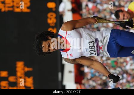 Arnaud Assoumani en France pendant la catégorie des hommes du saut long F46 aux Jeux paralympiques de Londres, jour 5, au stade olympique de Londres, Royaume-Uni, le 2 septembre 2012. Photo de Pasco/ABACAPRESS.COM Banque D'Images