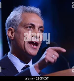 Le maire de Chicago Rahm Emanuel parle pendant la première journée de la convention nationale démocratique à Time Warner Cable Arena le 4 septembre 2012 à Charlotte, Caroline du Nord, États-Unis. Le DNC, qui se déroulera jusqu'au 7 septembre, nommera le président américain Barack Obama comme candidat démocrate à la présidence.photo par Olivier Douliery/ABACAPRESS.COM Banque D'Images