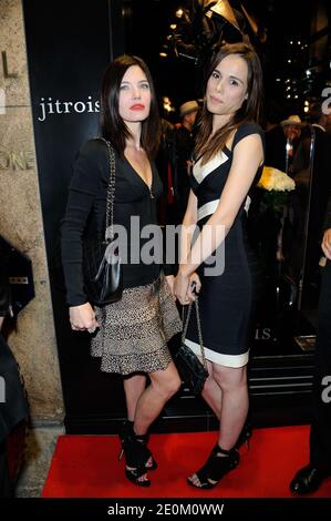 Delphine Chaneac , Melissa Mars à la 4ème nuit de mode Vogue à Paris, France, le 6 septembre 2012. Photo d'Alban Wyters/ABACAPRESS.COM Banque D'Images