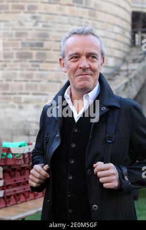 Le chef français trois étoiles Alain Passard pose lors du Festival les Gouts Uniques au Château des Ducs de Bretagne à Nantes, France, le 8 septembre 2012. Photo de Laetitia Notarianni/ABACAPRESS.COM Banque D'Images