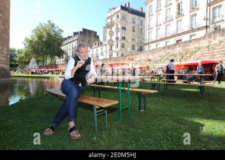 Le chef français trois étoiles Alain Passard pose lors du Festival les Gouts Uniques au Château des Ducs de Bretagne à Nantes, France, le 8 septembre 2012. Photo de Laetitia Notarianni/ABACAPRESS.COM Banque D'Images