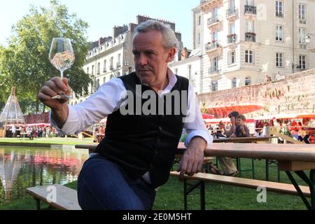 Le chef français trois étoiles Alain Passard pose lors du Festival les Gouts Uniques au Château des Ducs de Bretagne à Nantes, France, le 8 septembre 2012. Photo de Laetitia Notarianni/ABACAPRESS.COM Banque D'Images