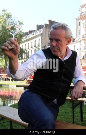 Le chef français trois étoiles Alain Passard pose lors du Festival les Gouts Uniques au Château des Ducs de Bretagne à Nantes, France, le 8 septembre 2012. Photo de Laetitia Notarianni/ABACAPRESS.COM Banque D'Images