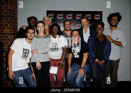 Antoine de Caunes, Luc Barrouet, Sébastien Folin, Claude m'Barali aka MC Solar, Claudia Tagbo, Maitena Biraben, François-Xavier Demaison participant à la conférence de presse de Solidarite sida à Paris, France, le 10 septembre 2012. Photo d'Alban Wyters/ABACAPRESS.COM Banque D'Images