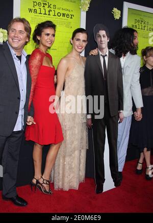 Nina Dobrev, Emma Watson, Ezra Miller, Mae Whitman, la première de Summit Entertainment pour les avantages d'être un Wallflower aux ArcLight Cinemas à Hollywood, Los Angeles, CA, USA le 10 septembre 2012. (Photo : Nina Dobrev, Emma Watson, Ezra Miller, Mae Whitman). Photo de Baxter/ABACAPRESS.COM Banque D'Images