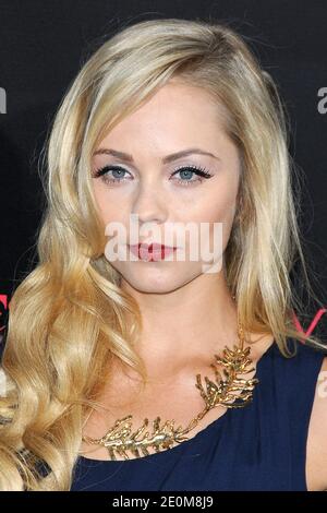 Laura Vandervoort assiste à la première de 'Resident Evil: Retribution', à Regal Cinemas LA. VIVRE à Los Angeles, CA, Etats-Unis le 12 septembre 2012. Photo de Tony DiMaio/ABACAPRESS.COM Banque D'Images