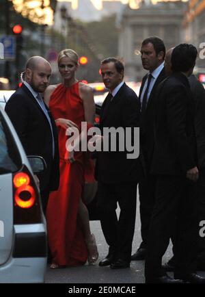 La princesse Charlene de Monaco arrive à l'exposition Van Cleef and Arpels au Musée des Arts Décoratifs à Paris, France, le 18 septembre 2012. Photo de Giancarlo Gorassini/ABACAPRESS.COM Banque D'Images