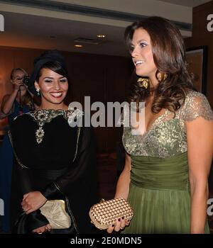 Princesse Sara bint Talal bin Abdulaziz Al Saud (L) et S.A.R. la princesse Madeleine de Suède assistent au gala international de la Fondation Mentor USA à l'hôtel four Seasons le 20 septembre 2012 à Washington, DC, Etats-Unis. Photo par Olivier Douliery/ABACAPRESS.COM Banque D'Images