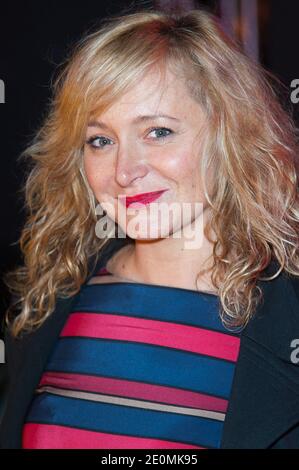 Julie Ferrier assistait au lancement de la nouvelle Mercedes classe A qui s'est tenue au 'point Ephemere' à Paris, France, le 26 septembre 2012. Photo de Nicolas Genin/ABACAPRESS.COM Banque D'Images