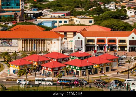 Vue aérienne de la capitale Willemstad, Curaçao. Banque D'Images