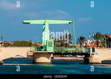 Pont élévateur à Willemstad, Curaçao. Banque D'Images