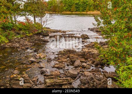 Whitefish Rapids Algonquin Highlands Comté de Haliburton Ontario Canada Banque D'Images