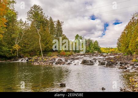 Whitefish Rapids Algonquin Highlands Comté de Haliburton Ontario Canada Banque D'Images