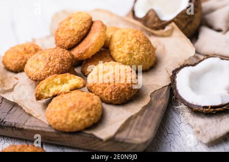 Biscuits de millet sans gluten avec flocons de noix de coco. Biscuits Cocosanki - pologne Banque D'Images