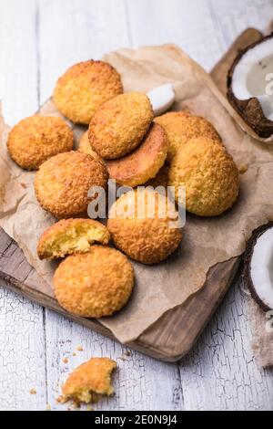Biscuits de millet sans gluten avec flocons de noix de coco. Biscuits Cocosanki - pologne Banque D'Images