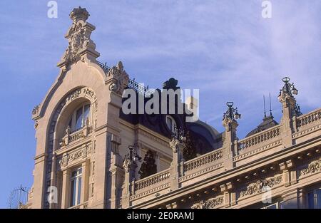 EXTÉRIEUR - REMATE DEL CASINO - 1910 - EDIFICIO SITUADO EN LA CALLE ALCALA Nº 15. AUTEUR: ESTEVE FERNANDEZ-CABALLERO LUIS. Emplacement : CASINO. MADRID. ESPAGNE. Banque D'Images