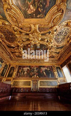 Fresques et stuc dans la salle du Sénat, Sala del Senato, Palais des Doges, Palazzo Ducale, Venise, Vénétie, Italie Banque D'Images