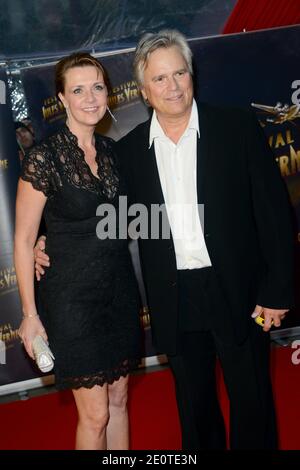 Richard Dean Anderson et Amanda Tapping assistent à la cérémonie d'ouverture du « Festival Jules Verne » qui s'est tenue au théâtre du Grand Rex à Paris, en France, le 10 octobre 2012. Photo de Nicolas Briquet/ABACAPRESS.COM Banque D'Images