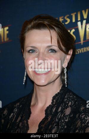 Amanda Tapping a reçu un hommage spécial pour sa carrière lors de la cérémonie d'ouverture du « Festival Jules Verne » qui s'est tenue au Grand Rex à Paris, en France, le 10 octobre 2012. Photo de Nicolas Briquet/ABACAPRESS.COM Banque D'Images