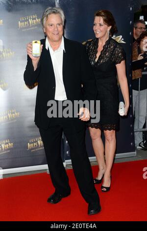 Richard Dean Anderson et Amanda Tapping assistent à la cérémonie d'ouverture du « Festival Jules Verne » qui s'est tenue au théâtre du Grand Rex à Paris, en France, le 10 octobre 2012. Photo de Nicolas Briquet/ABACAPRESS.COM Banque D'Images