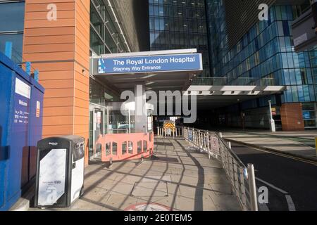 02 janvier 2020. Londres, Royaume-Uni. Le Royal London Hospital de Whitechapel, est de Londres. L'hôpital a signalé une augmentation des cas de Covid-19 à la suite des fêtes de Noël. Photo de Ray Tang. Banque D'Images